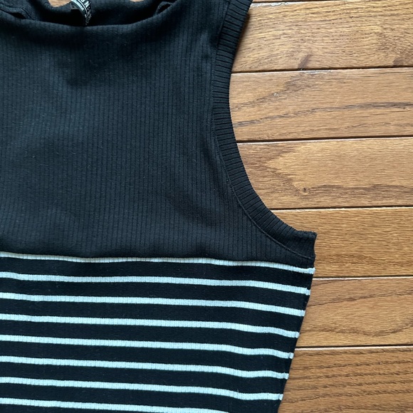 Black and white striped knitted dress - Picture 2 of 2